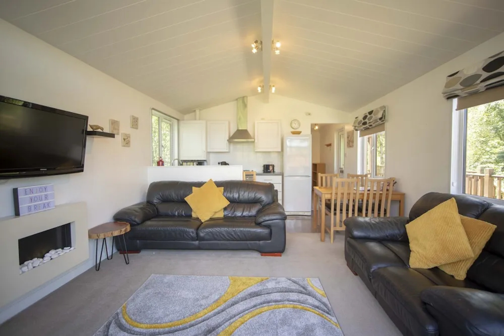 Felmoor Park Northumberland Lodge With Hot Tub - 4