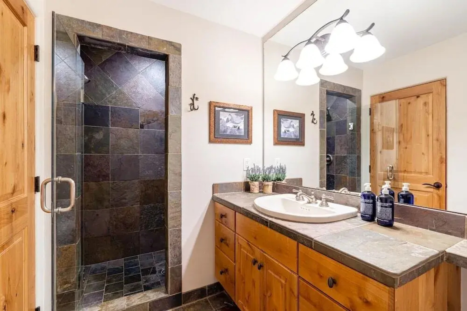 Moonlight Mountain Home 36