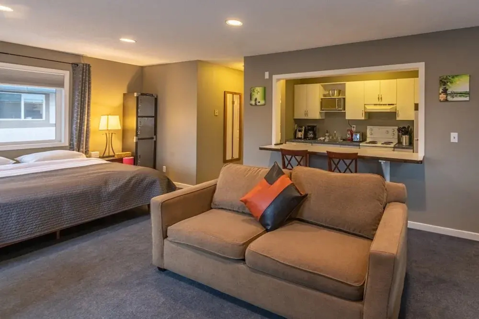 Banff Boundary Lodge 2 BR Condo & studio