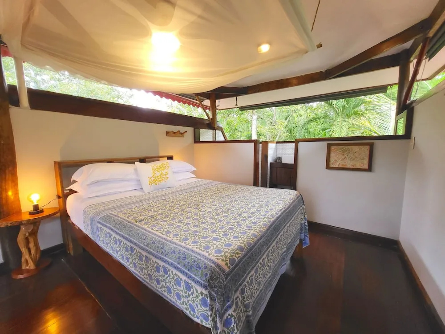 Casa Cayuco Eco-Adventure Lodge