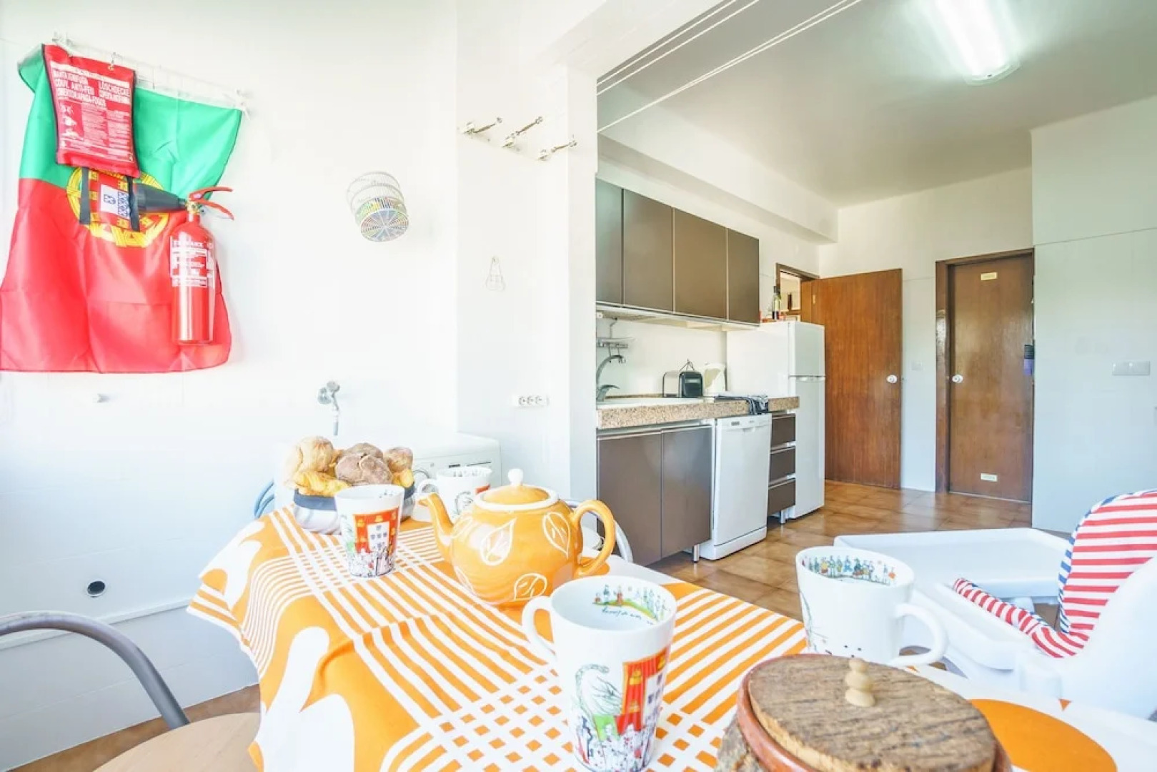 Seafront Condo & Big Terrace