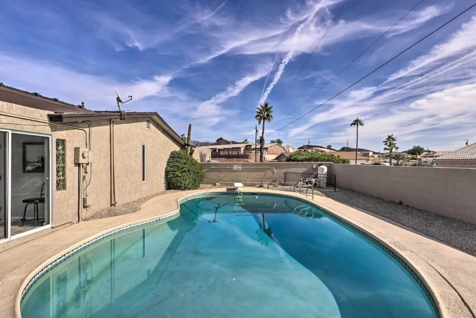Heated Pool: Home ~ 5 Mi to Lake Havasu!