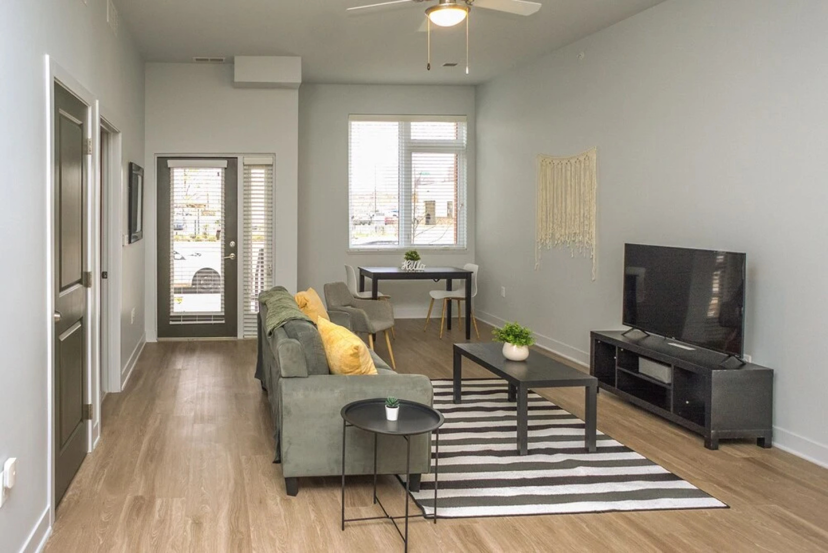 FRONTDESK District at 6th Des Moines