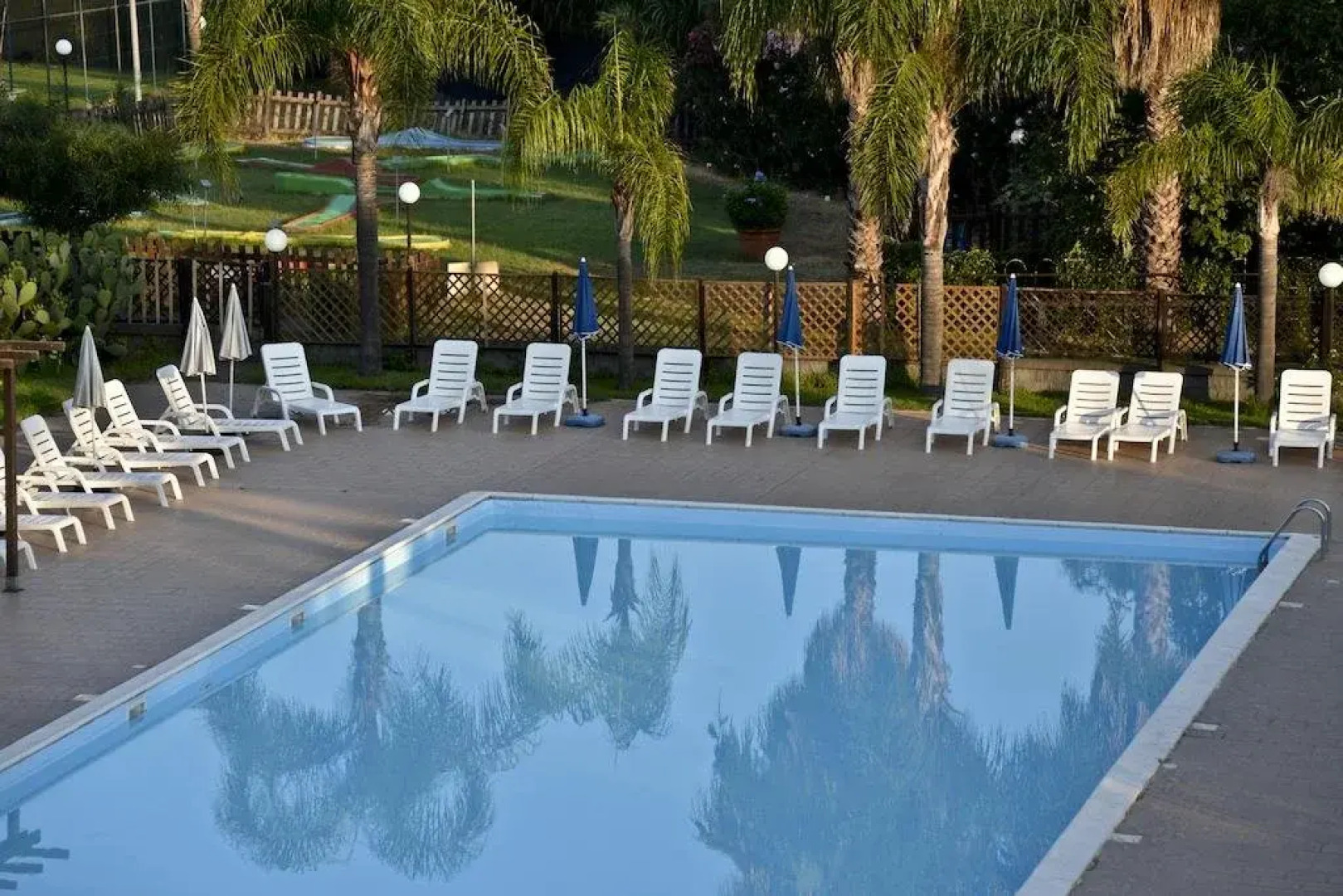 Fondachello Beach House 1