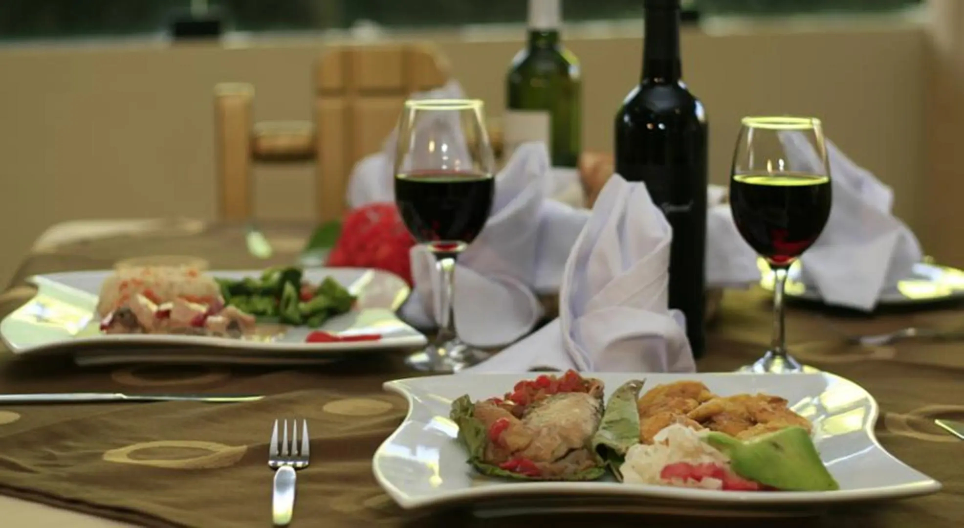 Parthenon Hotel y Eventos