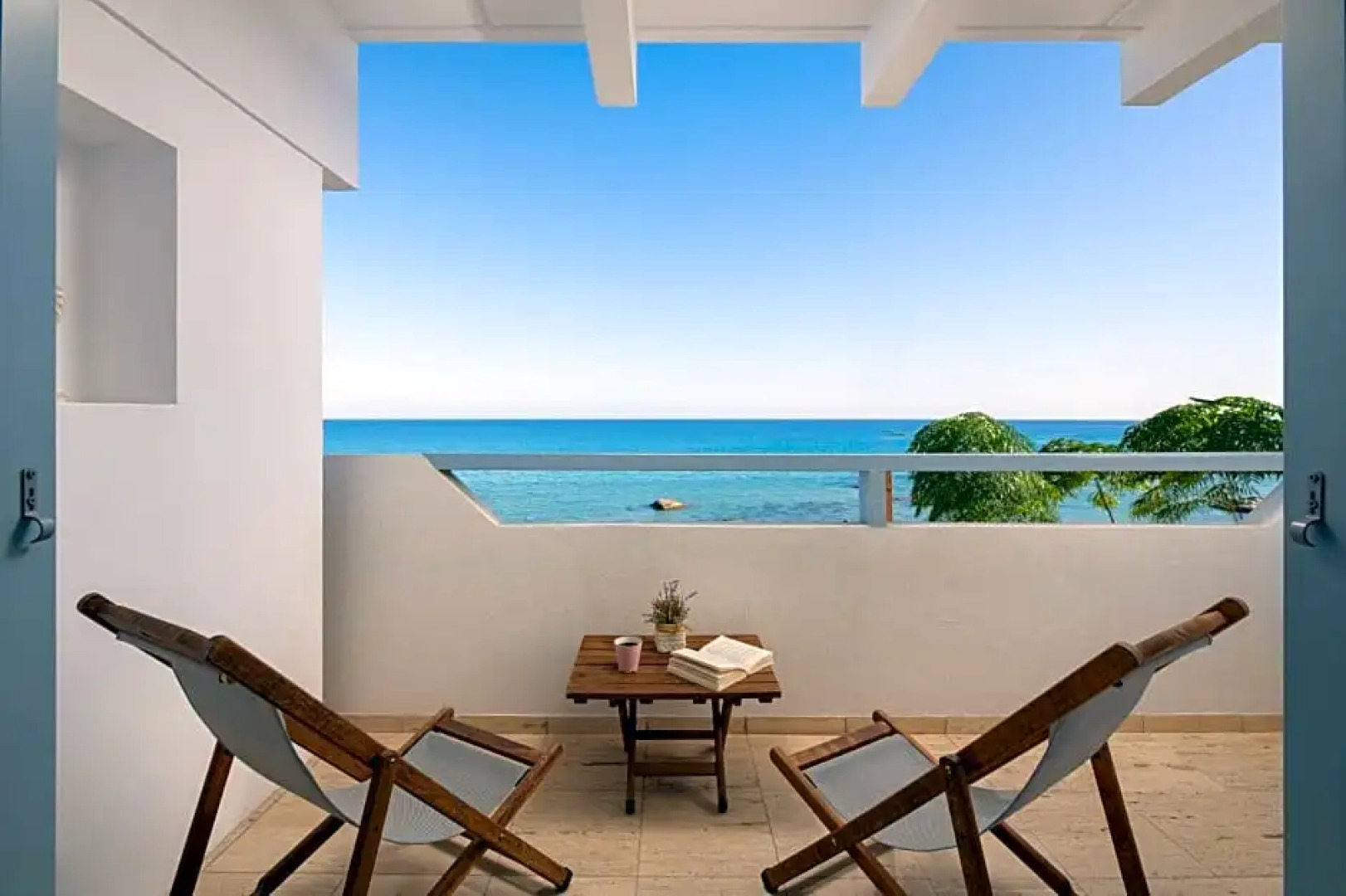 Stegna Akti Luxury Suites