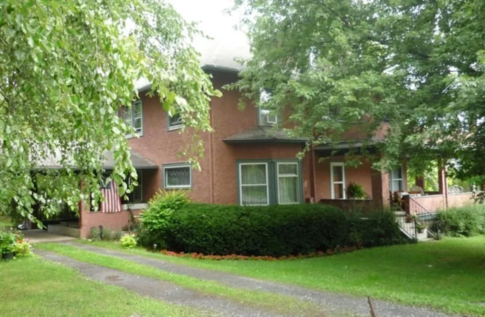 1922 Starkey House Bed & Breakfast Inn