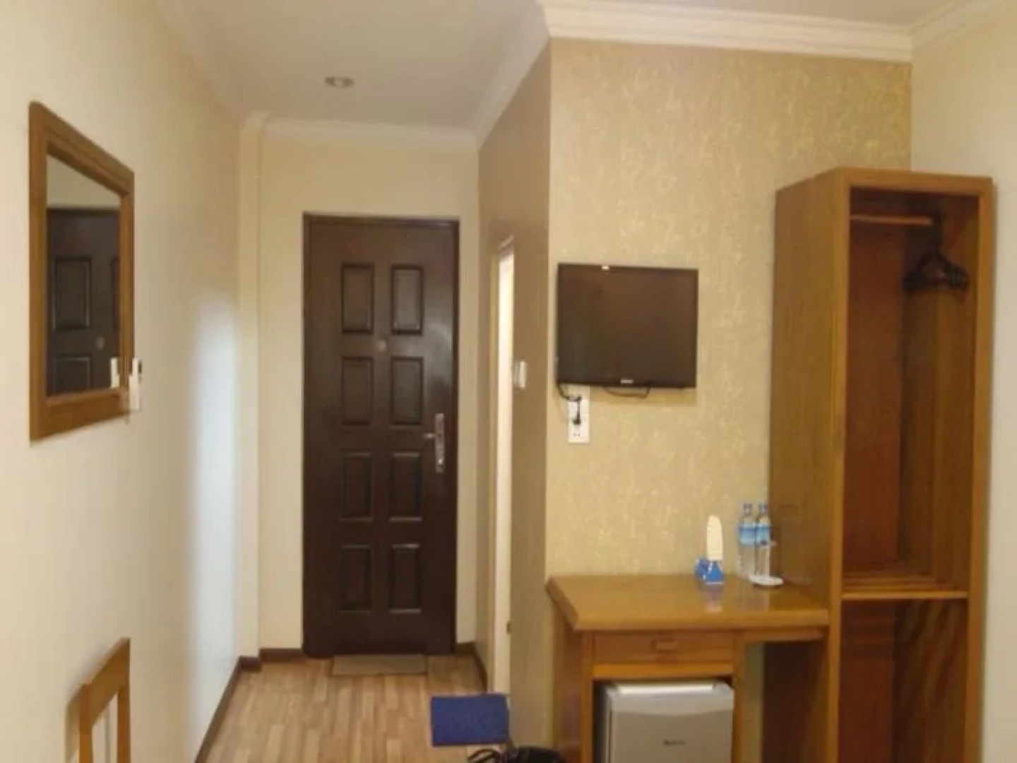 Six Stars Guest House