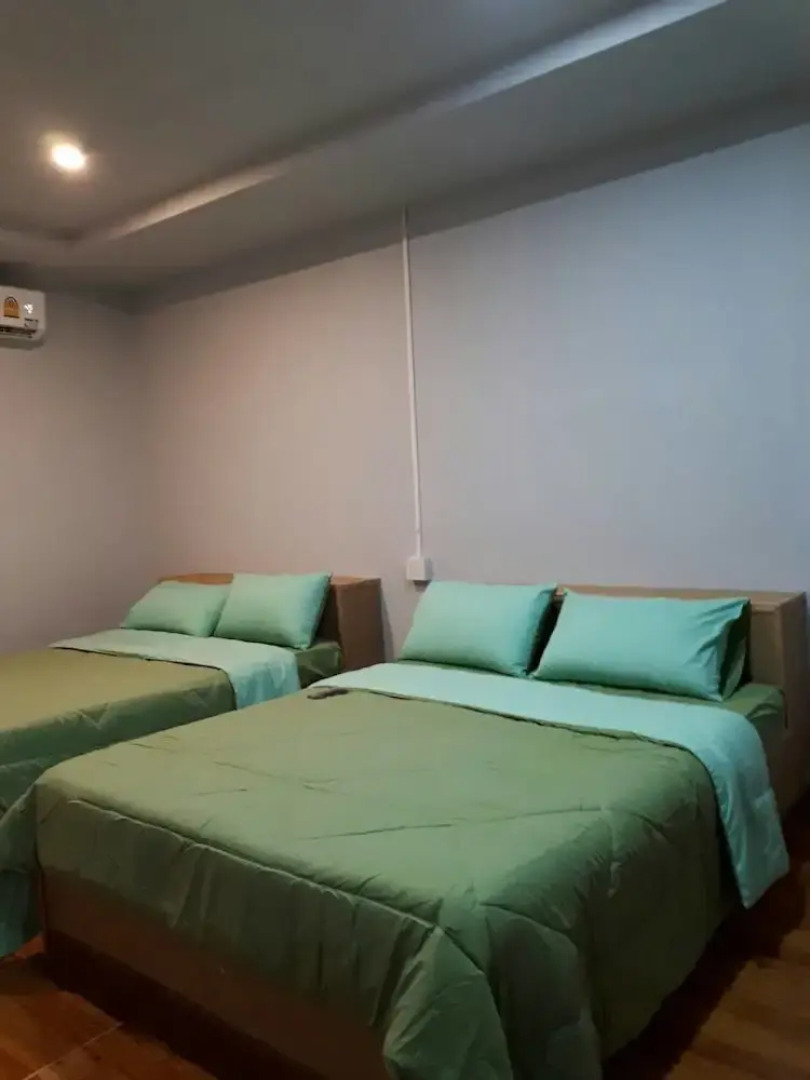 Longgaeng Wang Chompoo