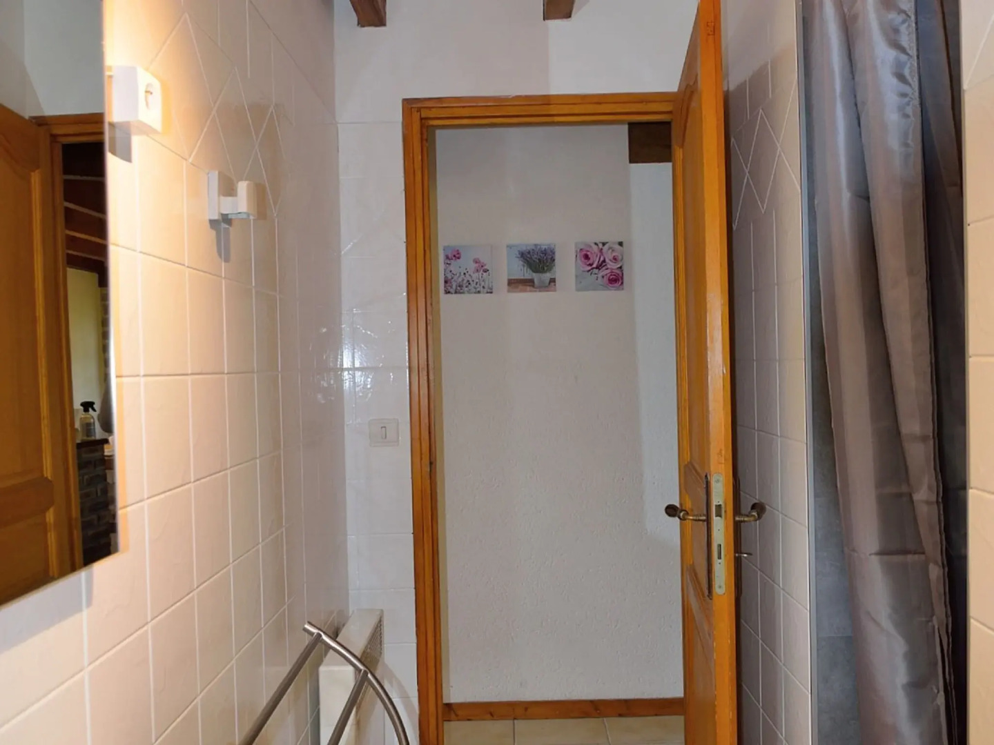 Serene Holiday Home in Cussac with Private Terrace, Barbeque