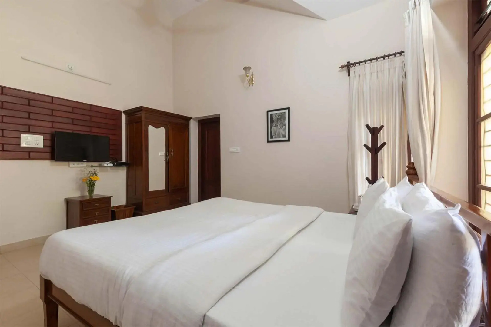 StayVista at Crystal Homestay