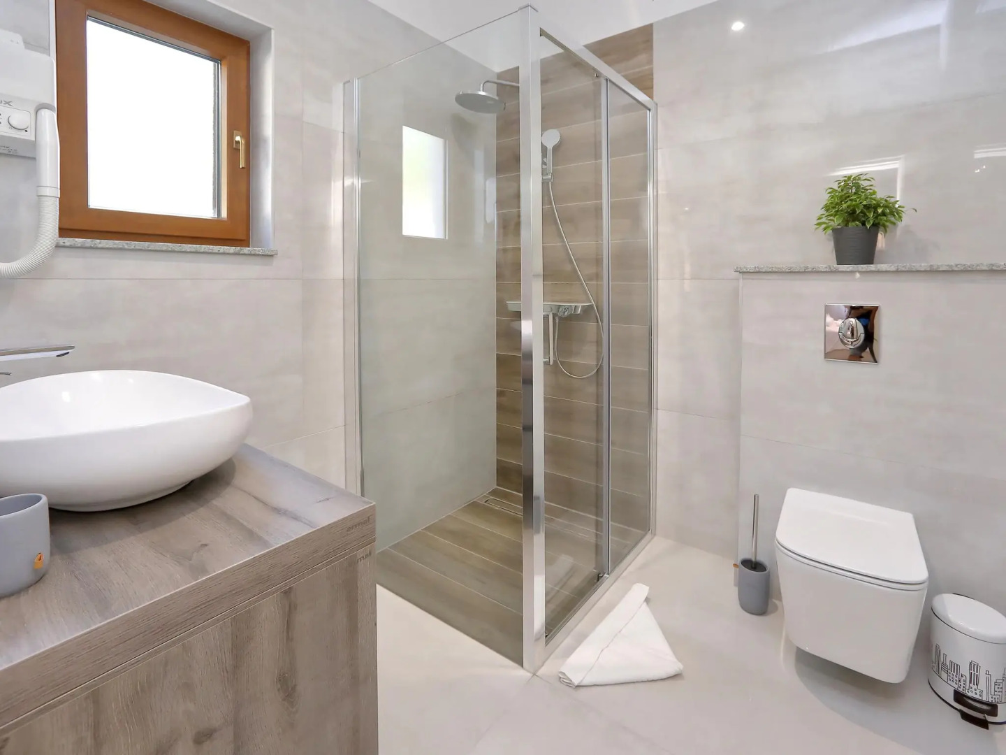 Amazing villa with pool and sea view surrounded by nature