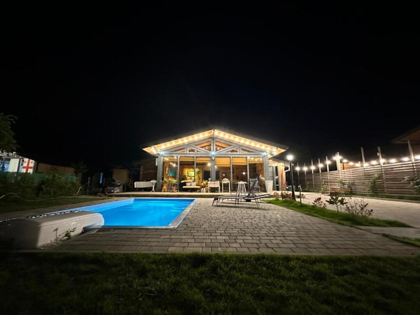 Eco Saguramo Chalet