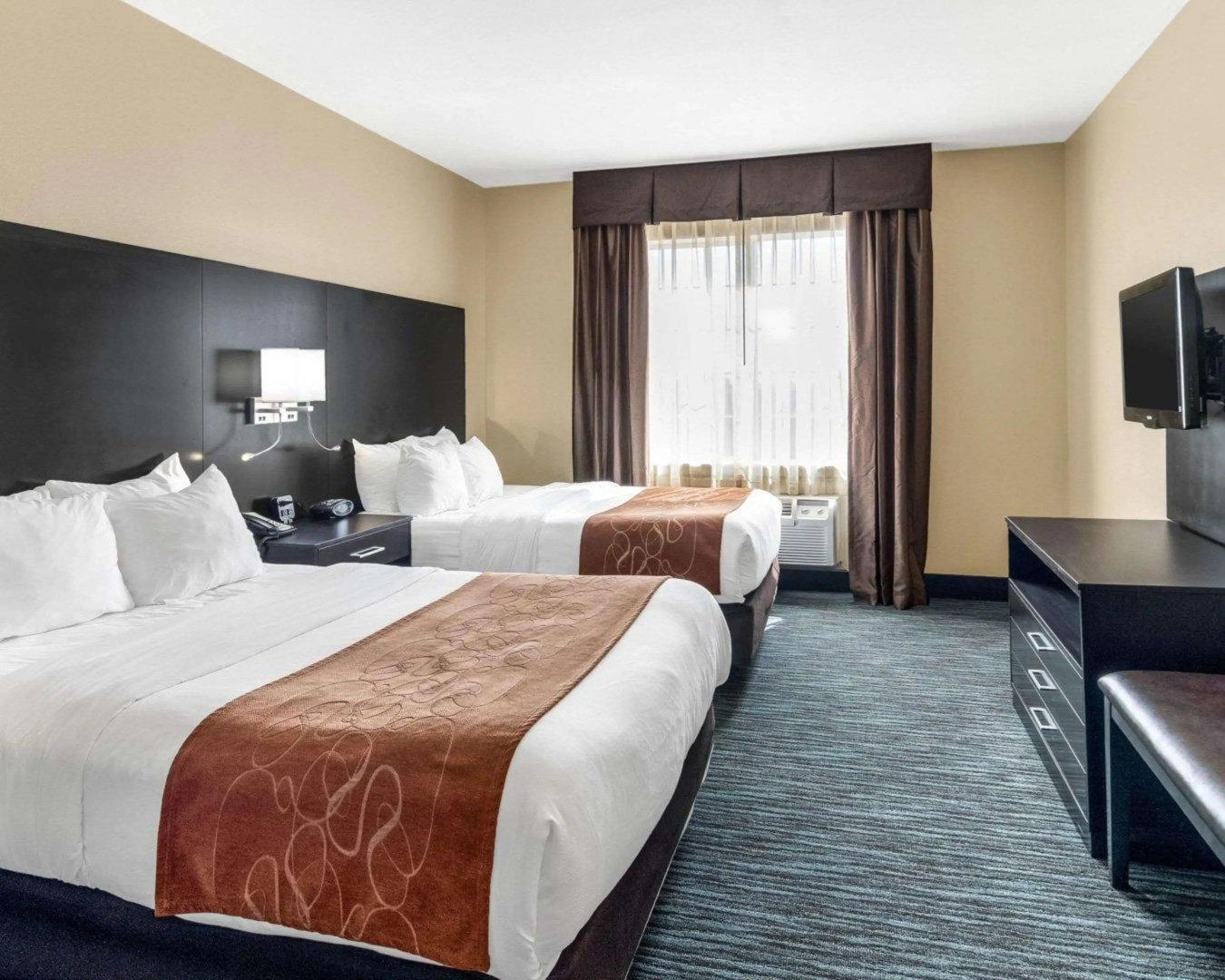 Comfort Suites Odessa near University