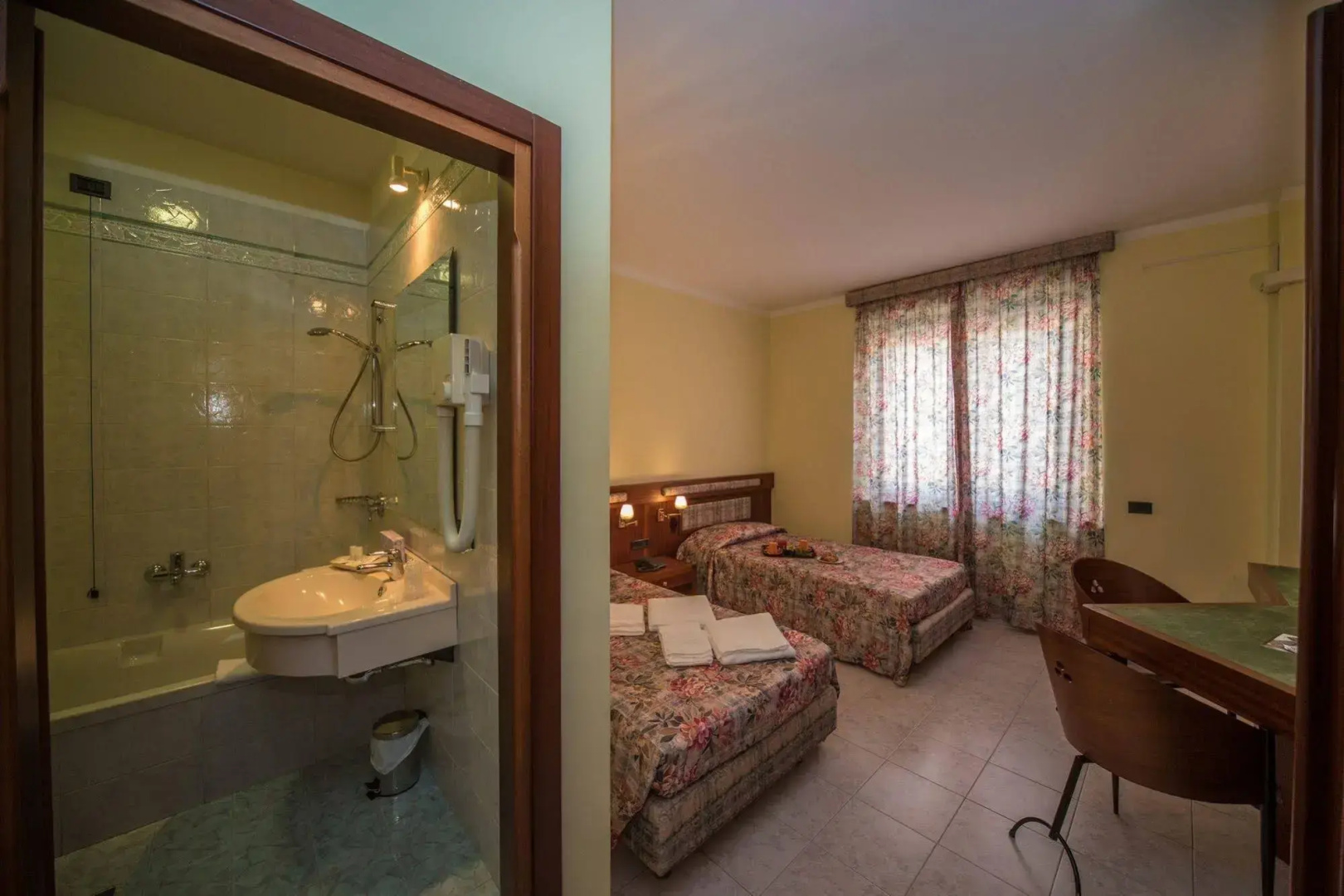 New Petit Hotel