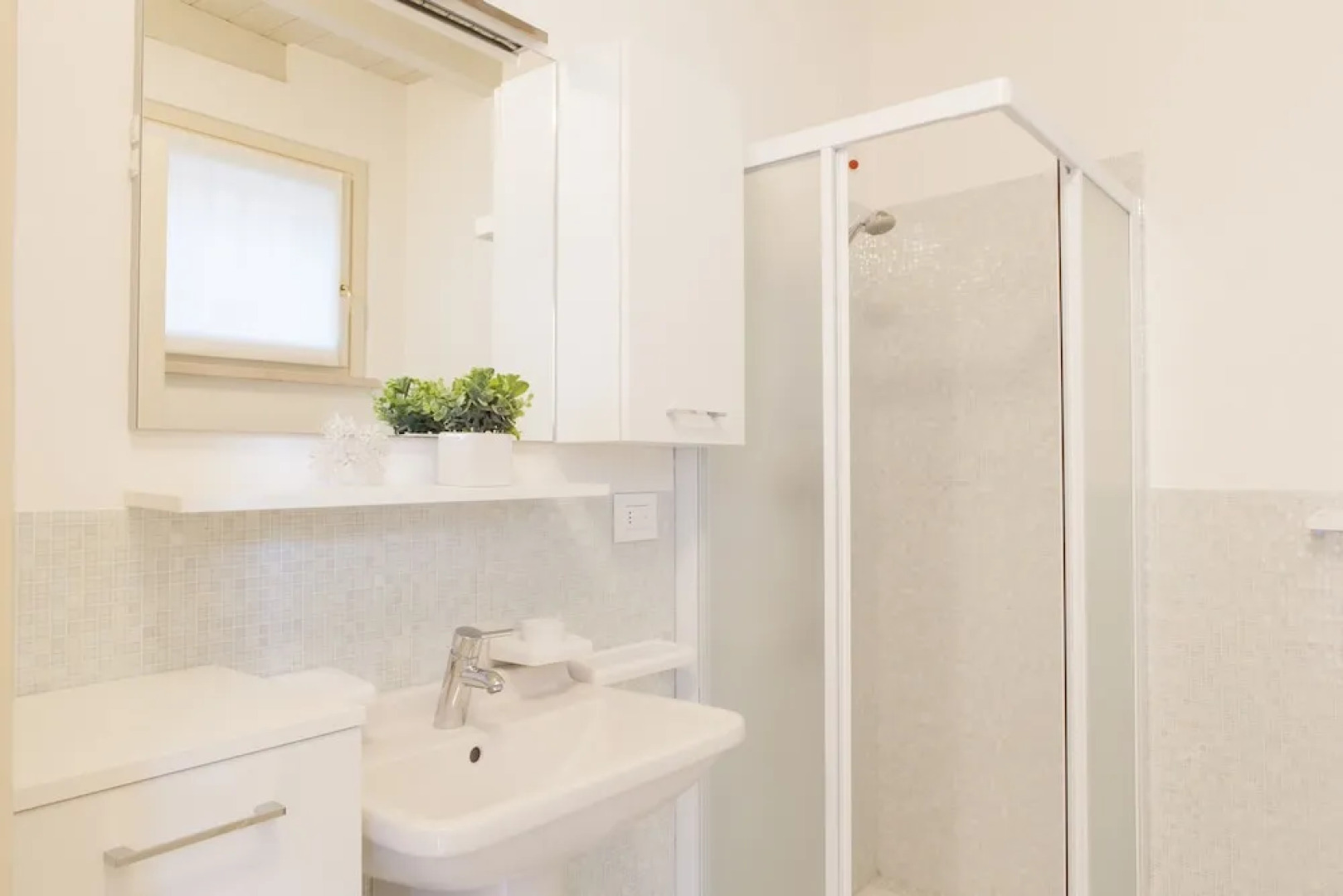 Polpenazze Halldis Apartments