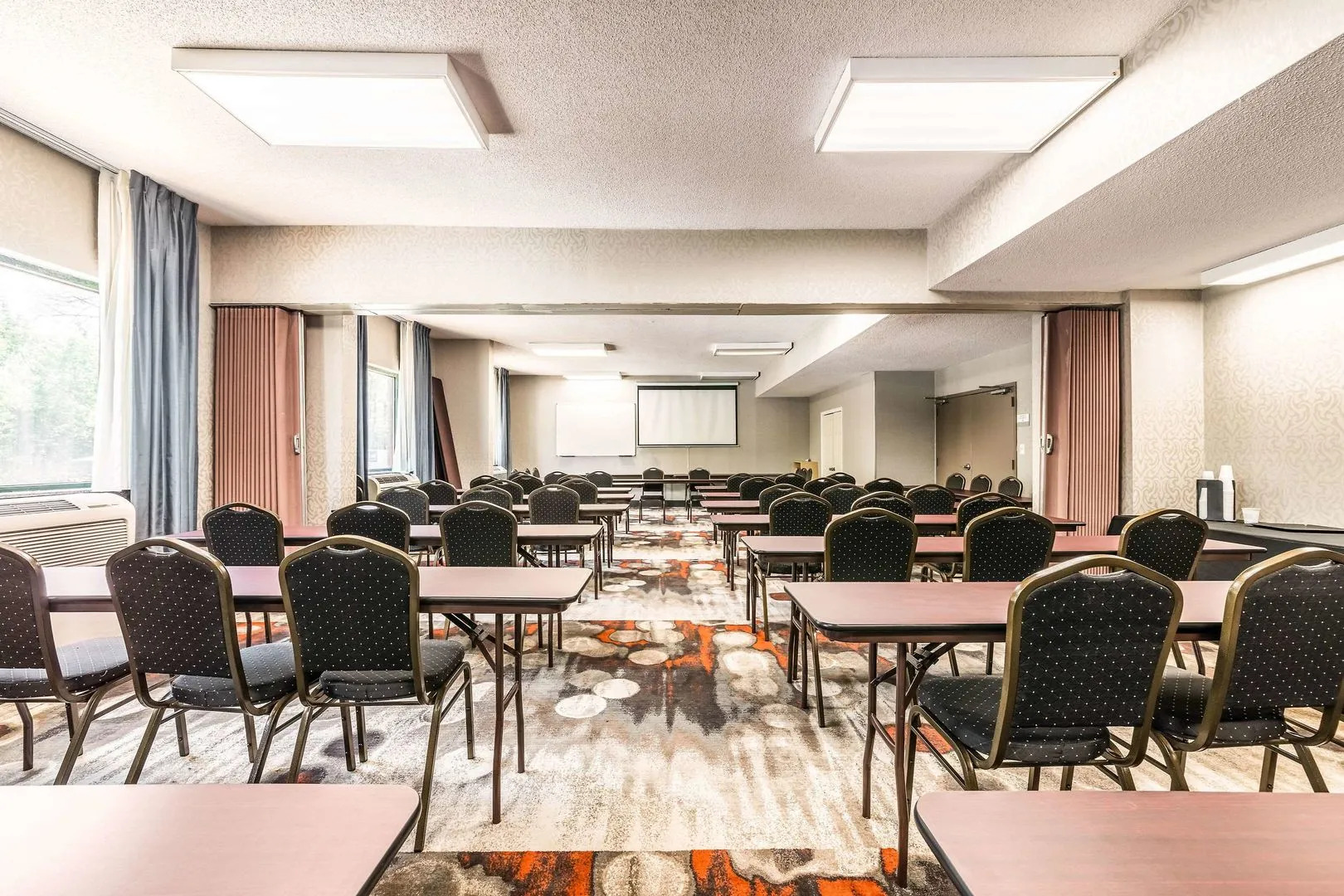 Lake Norman Inn and Suites