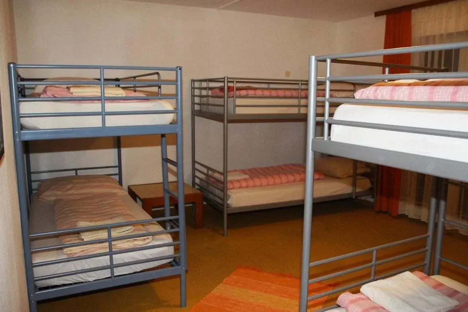 The Treehouse Backpacker Hotel