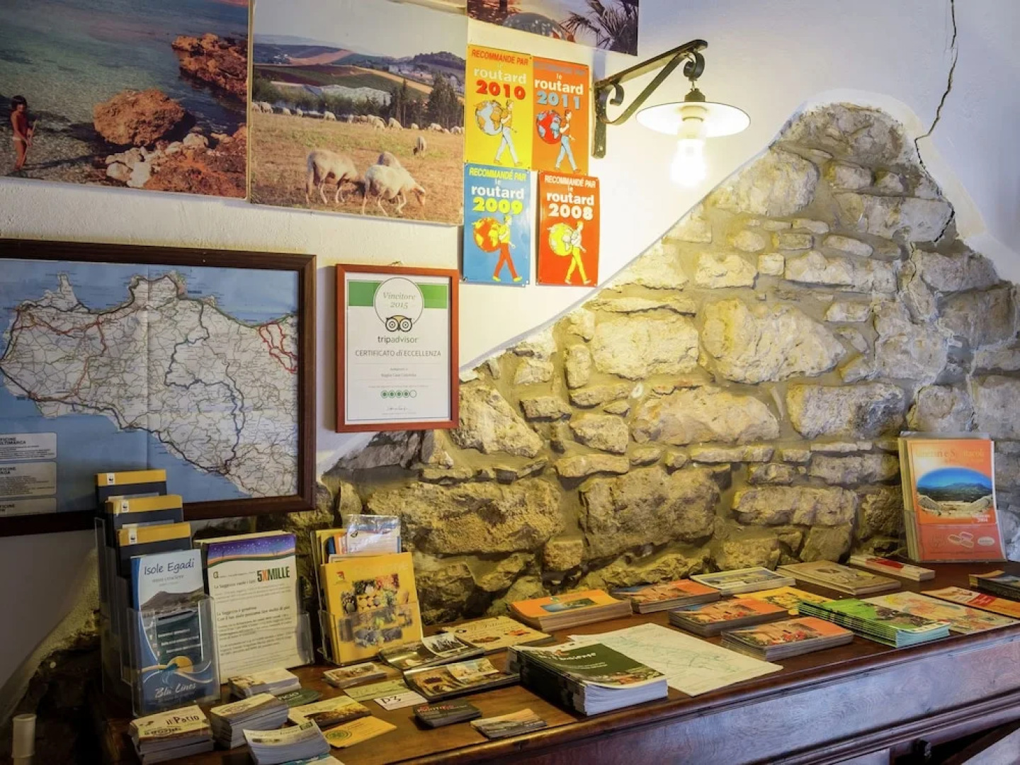 Apartment in Annex With Swimming Pool Right in the Sicilian Countryside