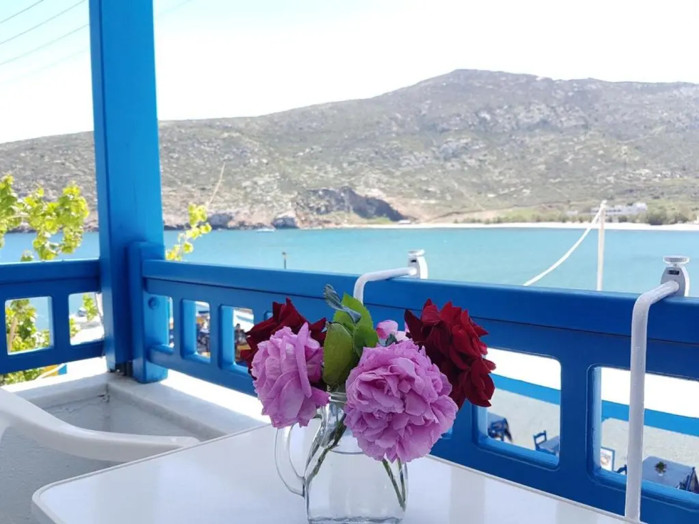 Beachfront studio apartment with incredible views