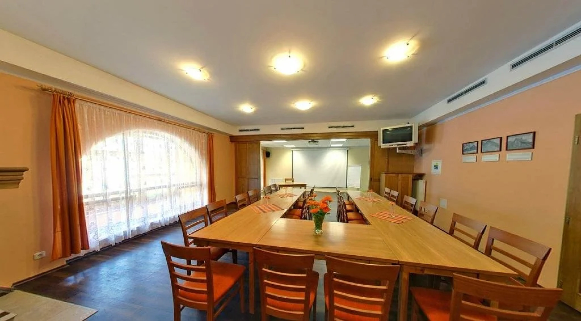 Horský Hotel Sněženka