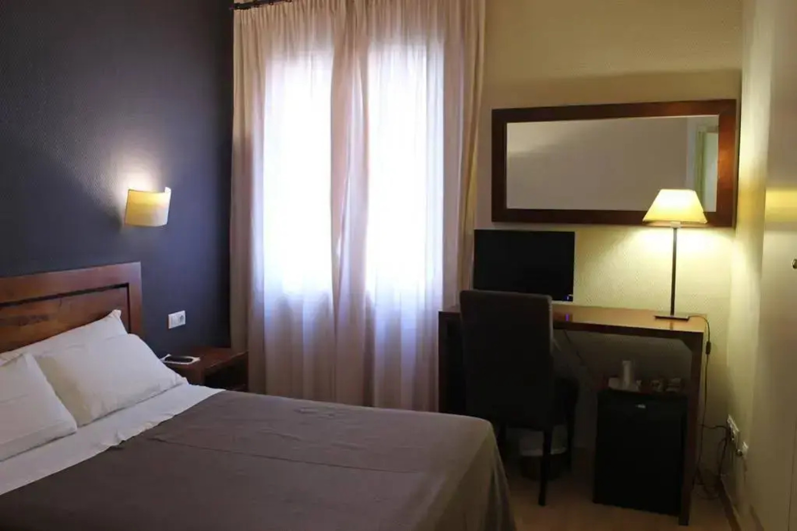 Hotel Puerta de España