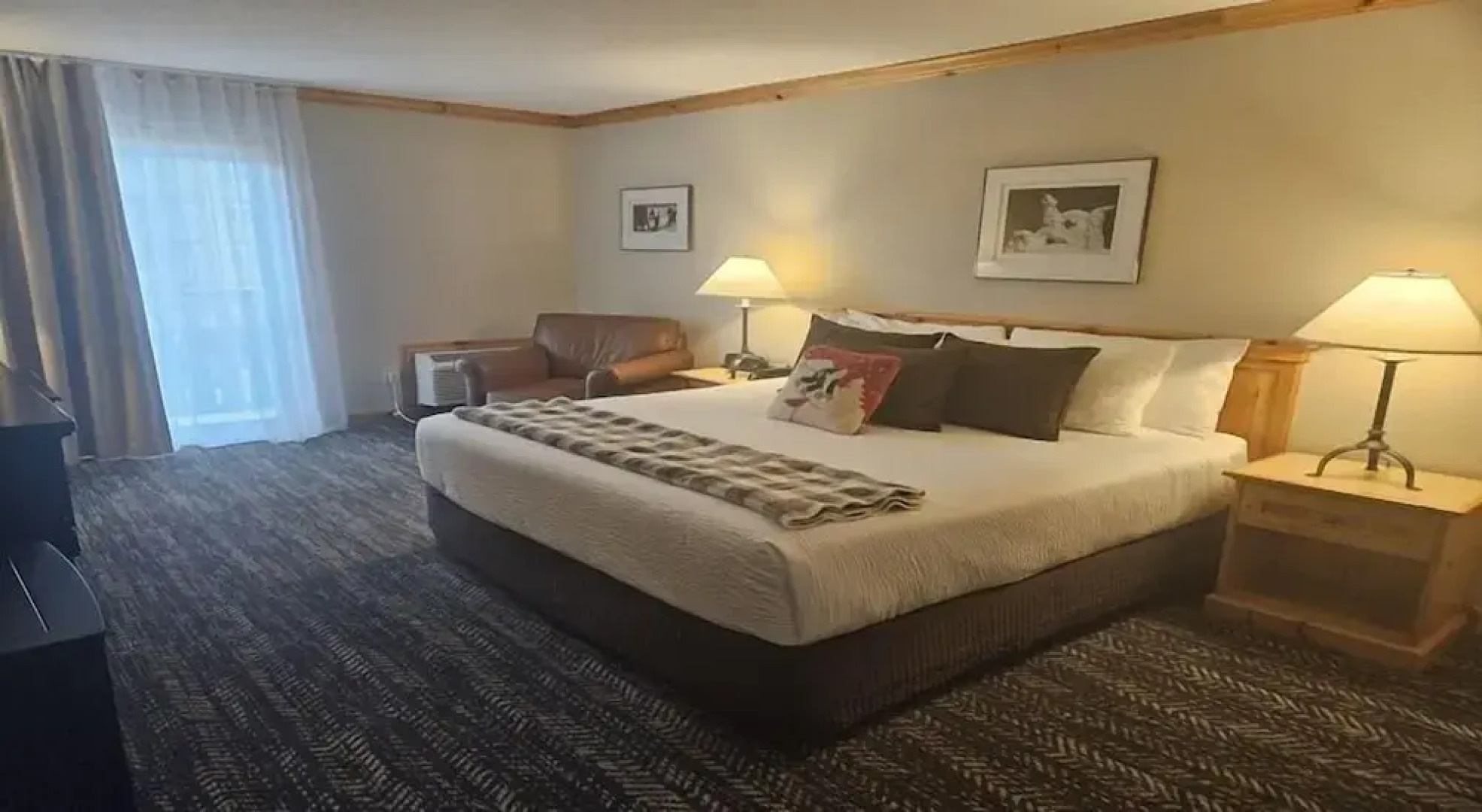 Schweitzer Mountain Resort Selkirk Lodge