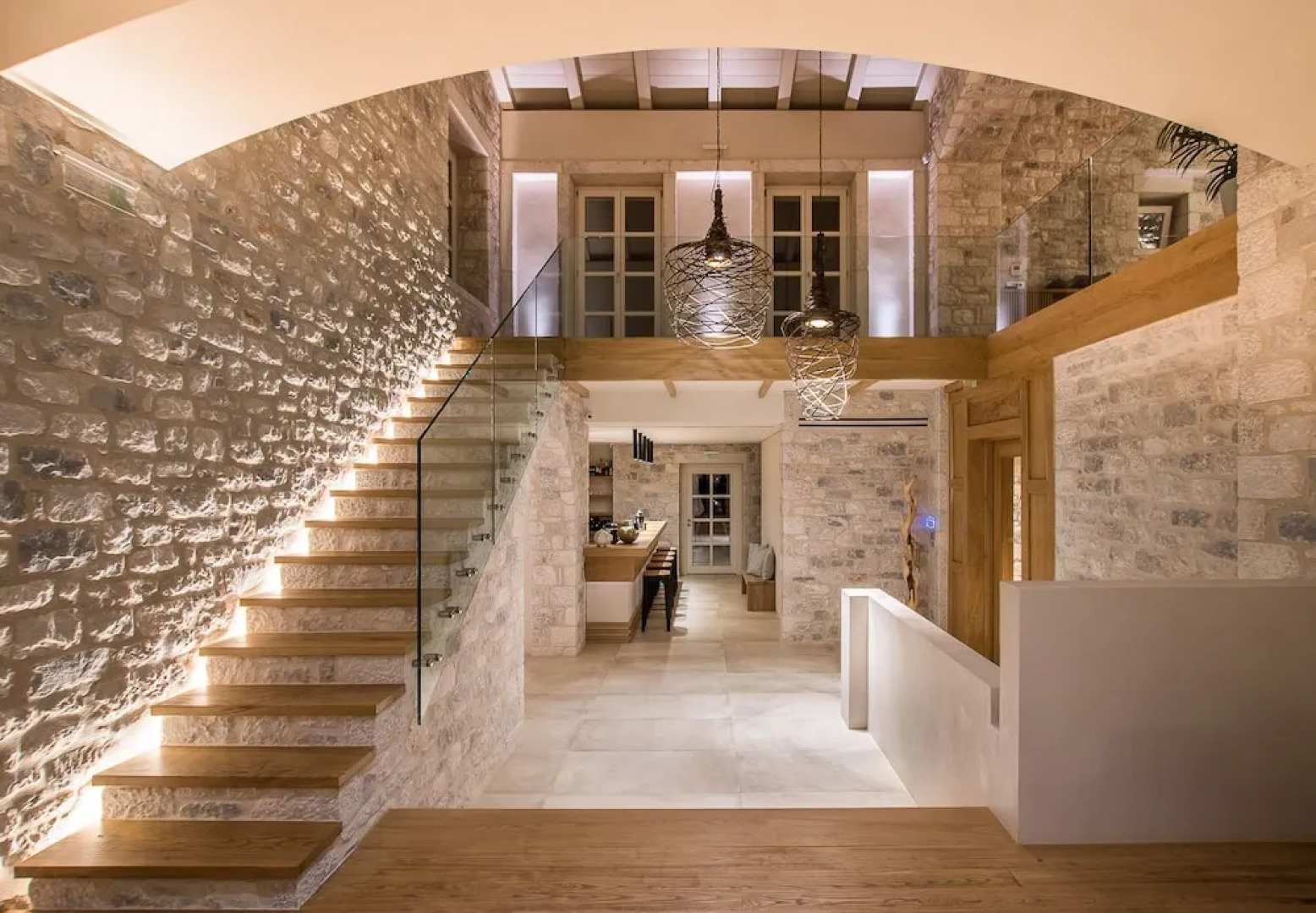 BASSA MAINA Villas & Suites