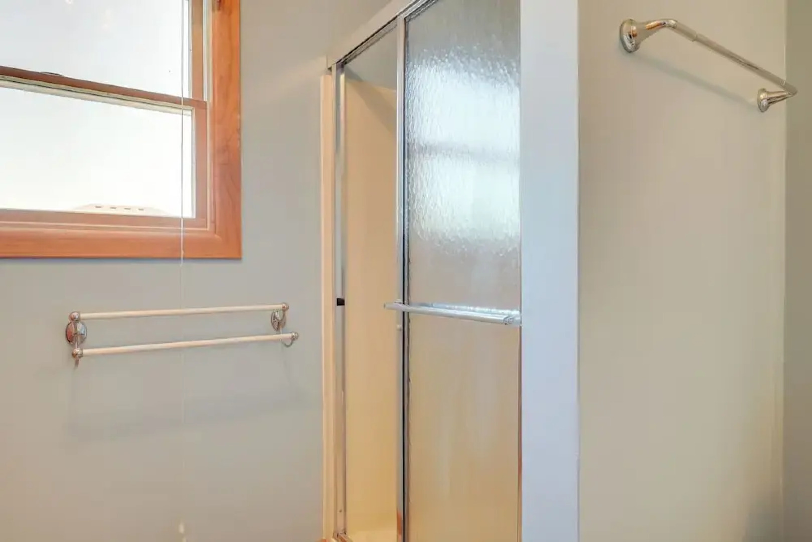 Boat Dock & Kayak: OBX Getaway on the Harbour