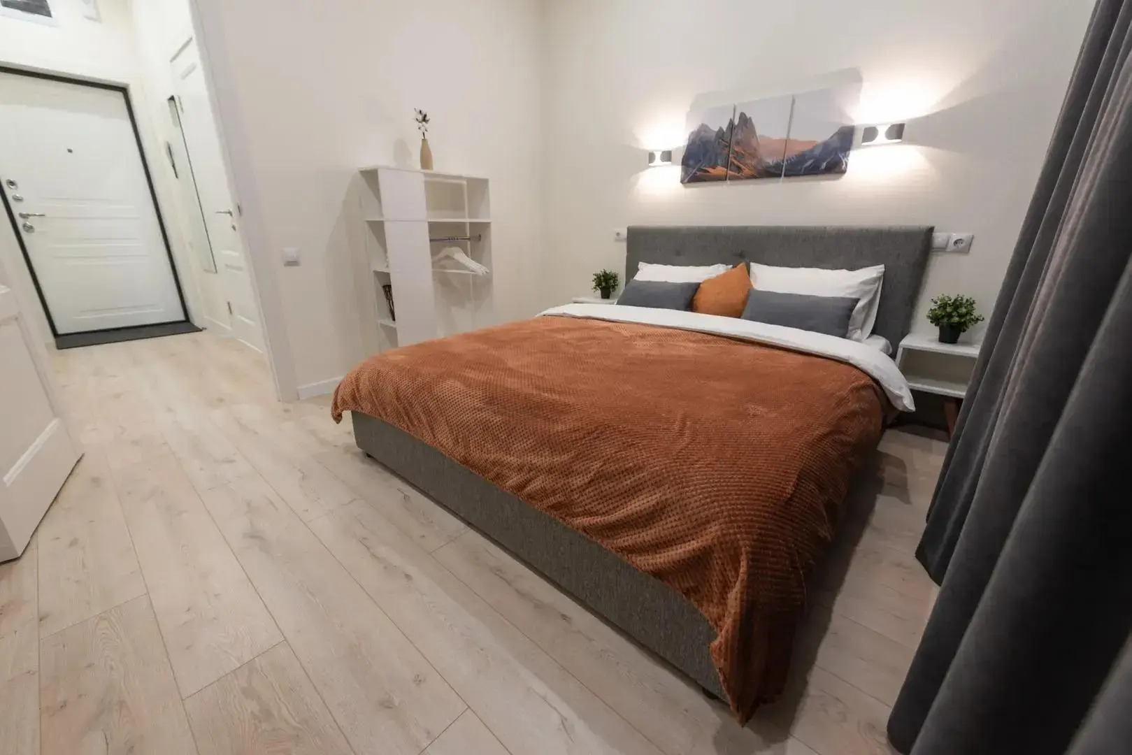 Апартаменты на ул. Сергея Джанбровского, 3