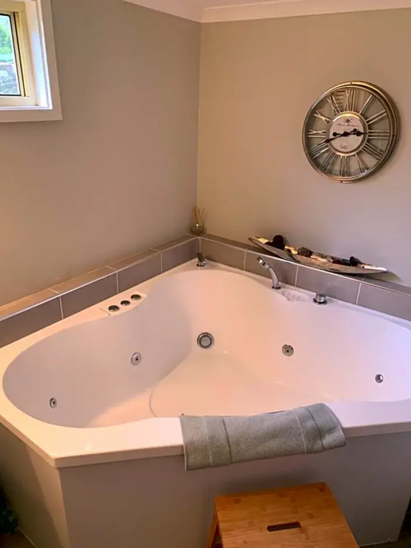 Churchill's B&B twin spa getaway