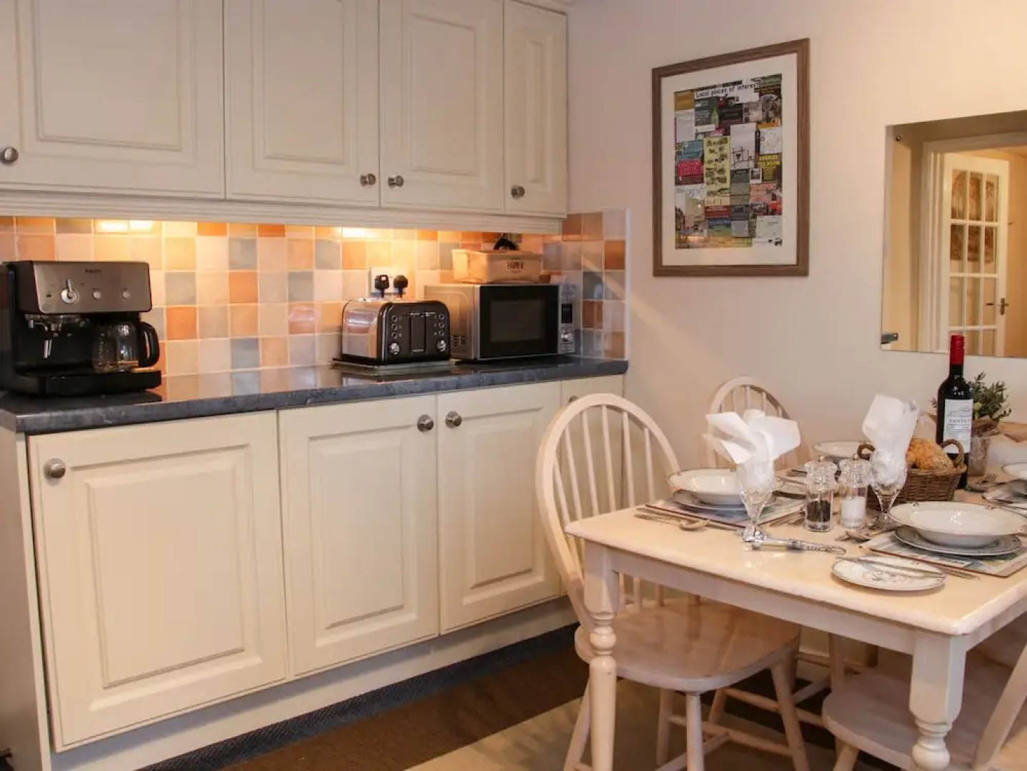 Cream Door Cottage, Kidderminster