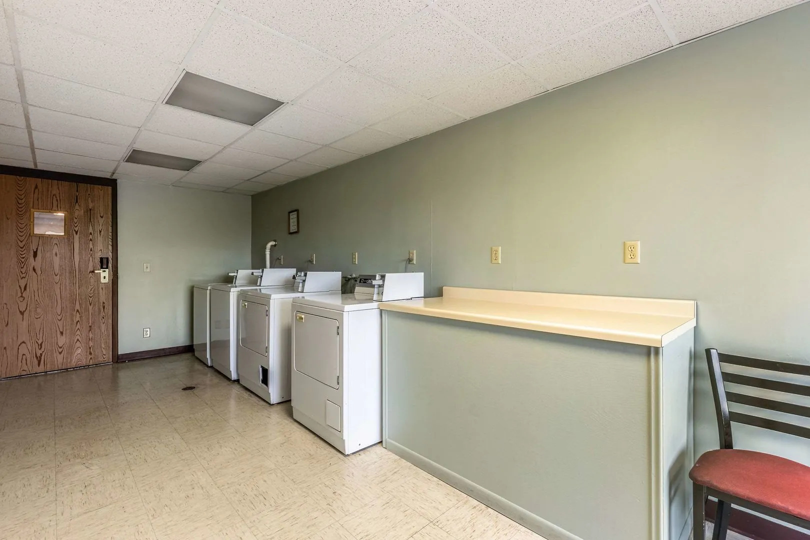 AmericInn & Suites By Wyndham Baraboo Event Center