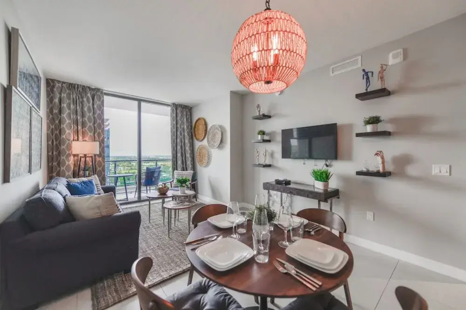 Downtown Doral Condo w-Free Parking