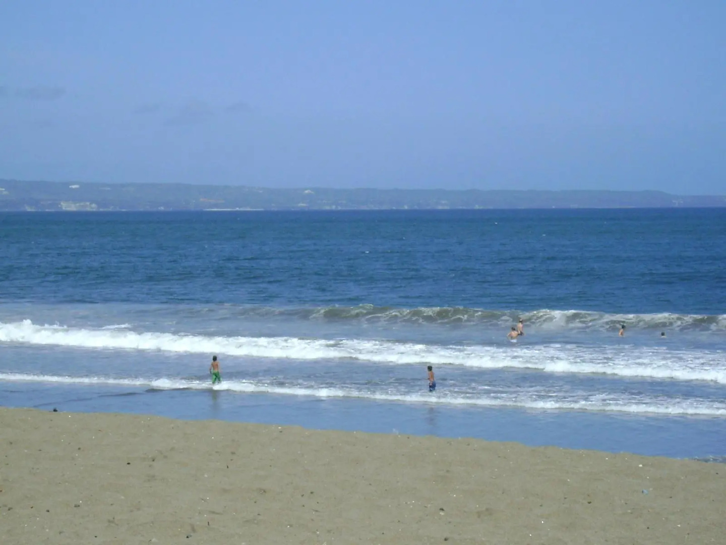 Grand Balisani Suites Hotel