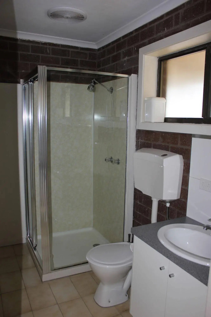 Skenes Creek Lodge Motel and Restaurant