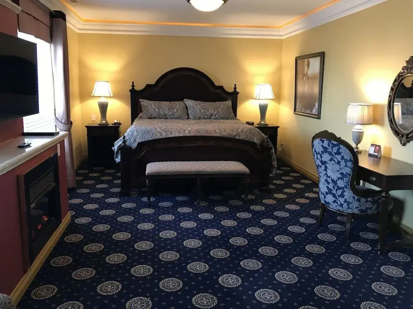 Chateau Louis Hotel & Conference Centre