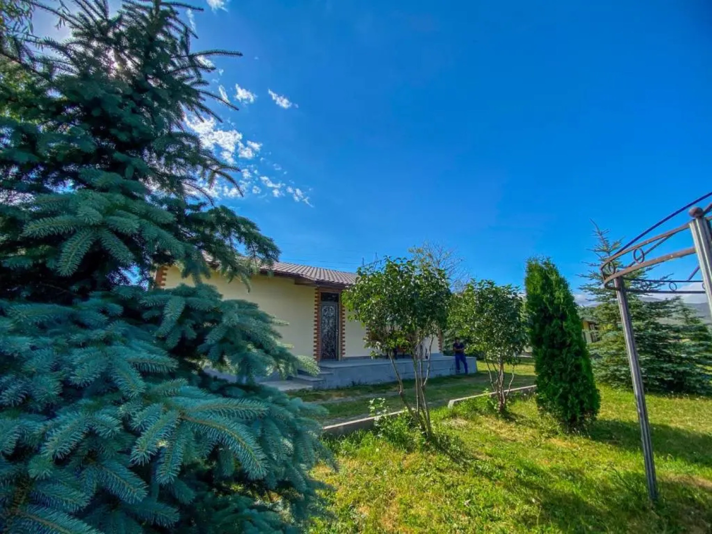 Carlos Castaneda - Шикарная вилла в Севане