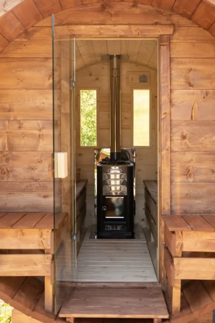 Chalet Near Ski Bret With Sauna