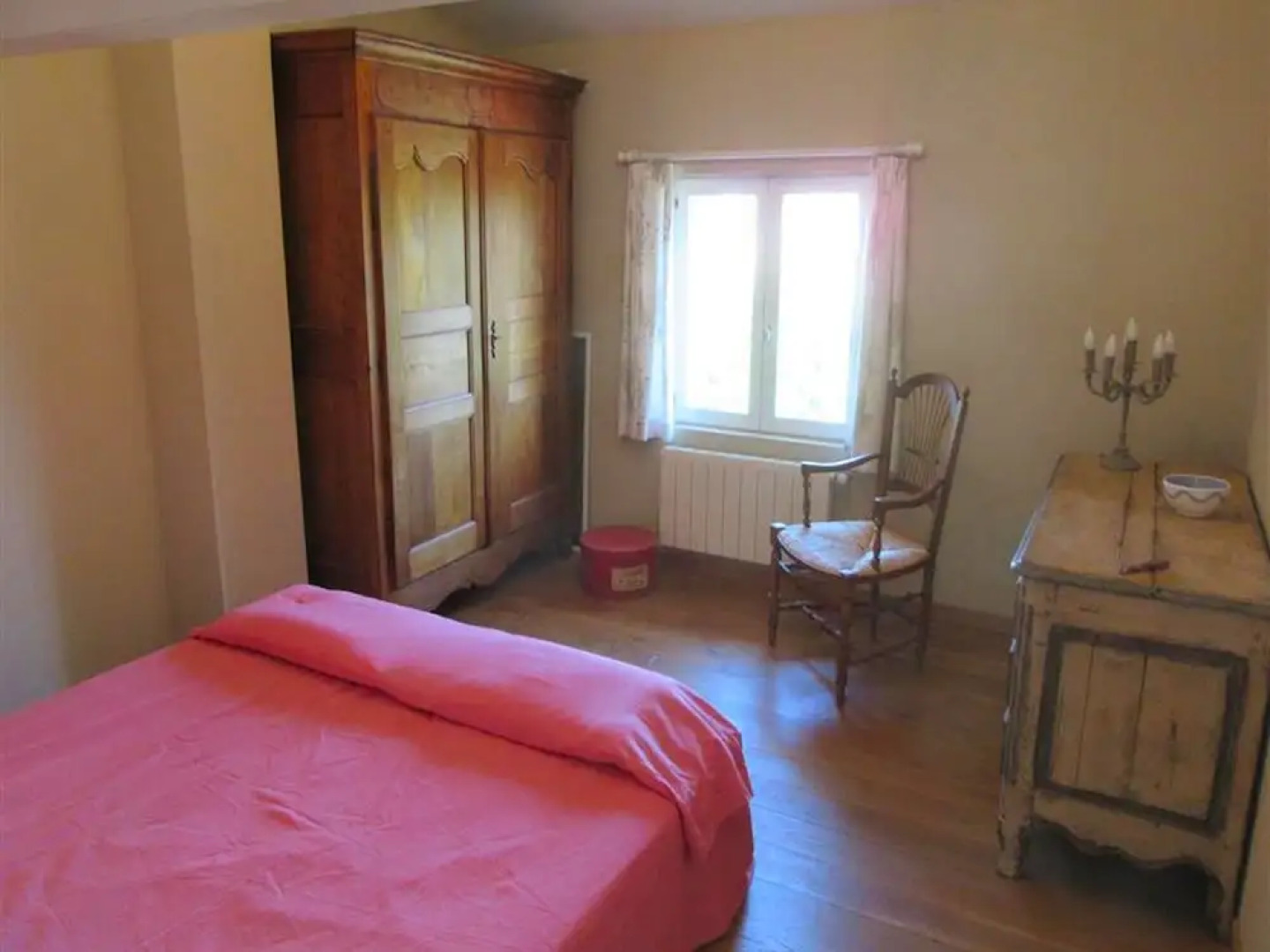 Characteristic Country House With Private Pool and Views of the Mont Ventoux