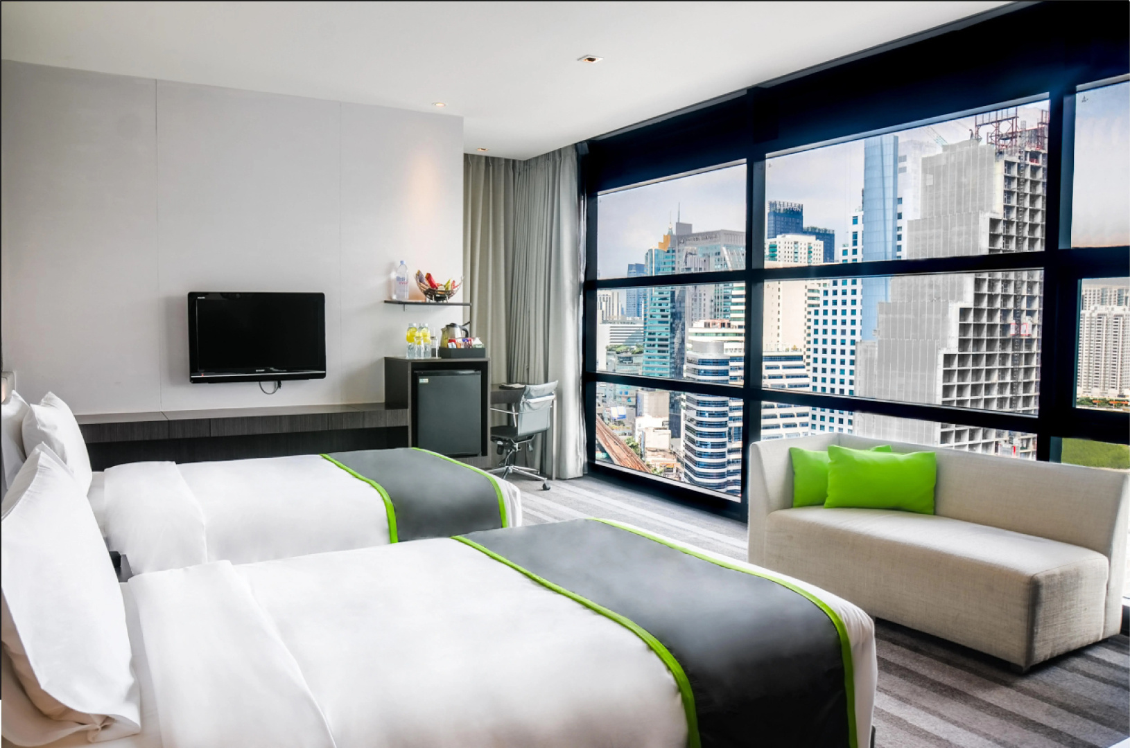 Holiday Inn Bangkok Sukhumvit by IHG
