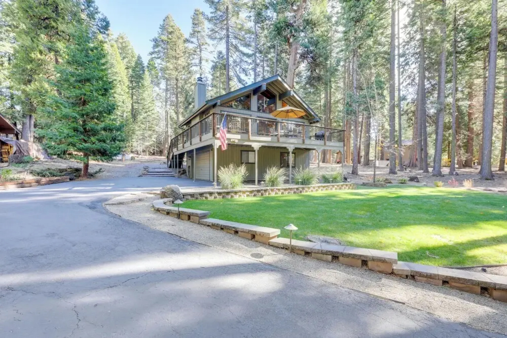 Quiet Cabin w/ Deck: Near Lake Almanor!