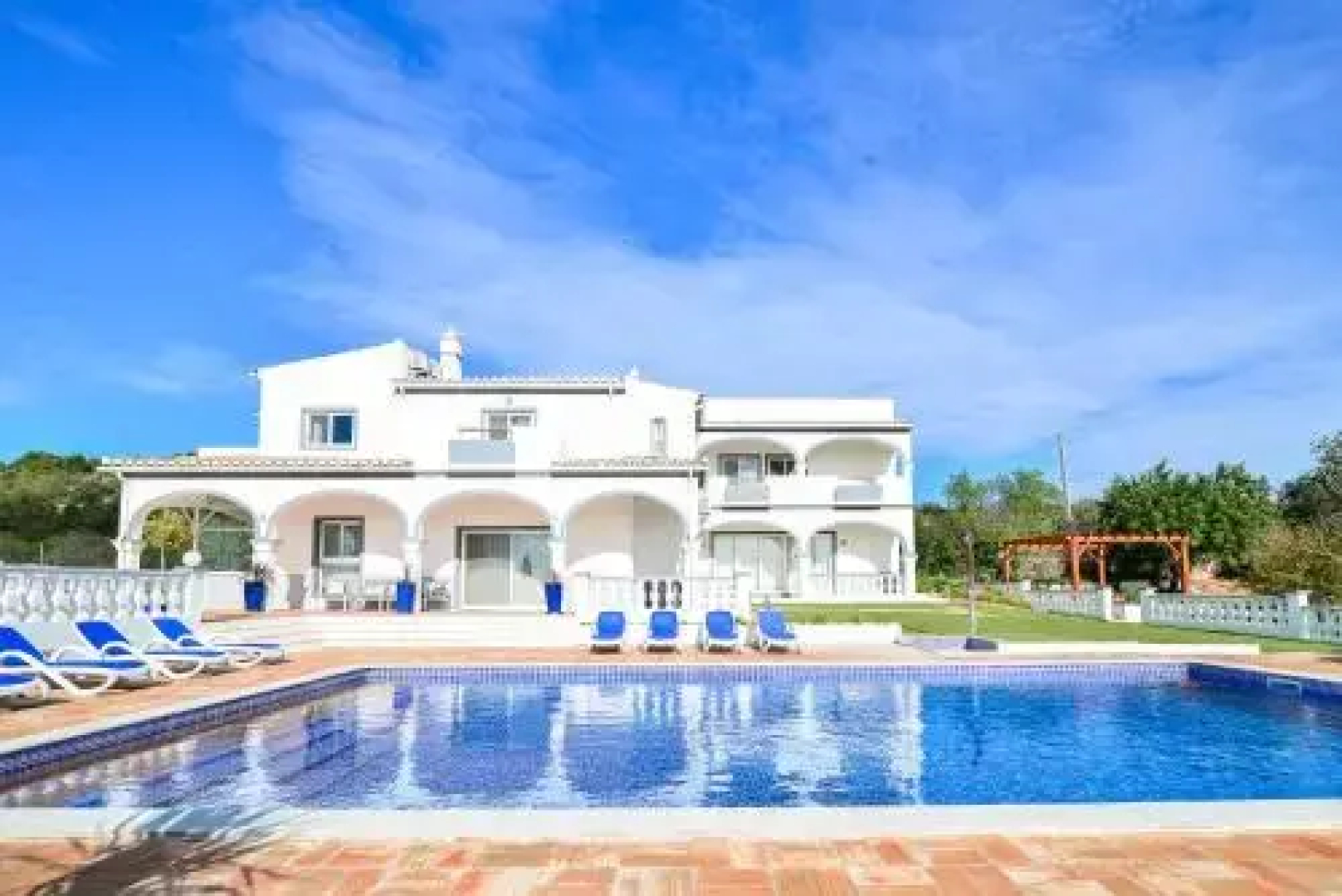 Vila Vale Mouro by OCvillas