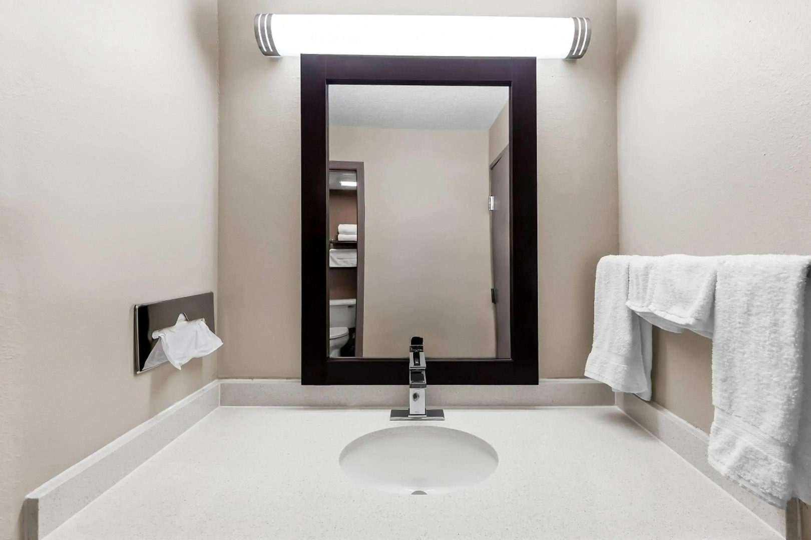 Super 8 by Wyndham Marston