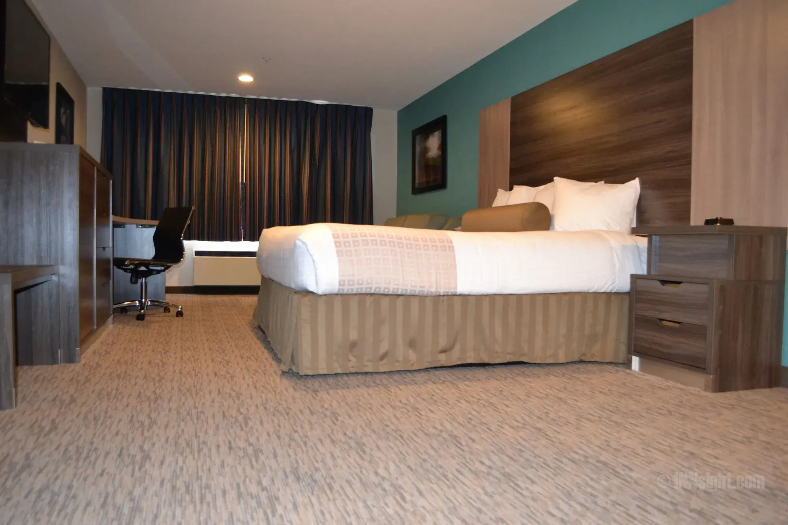 Yosemite Southgate Hotel & Suites