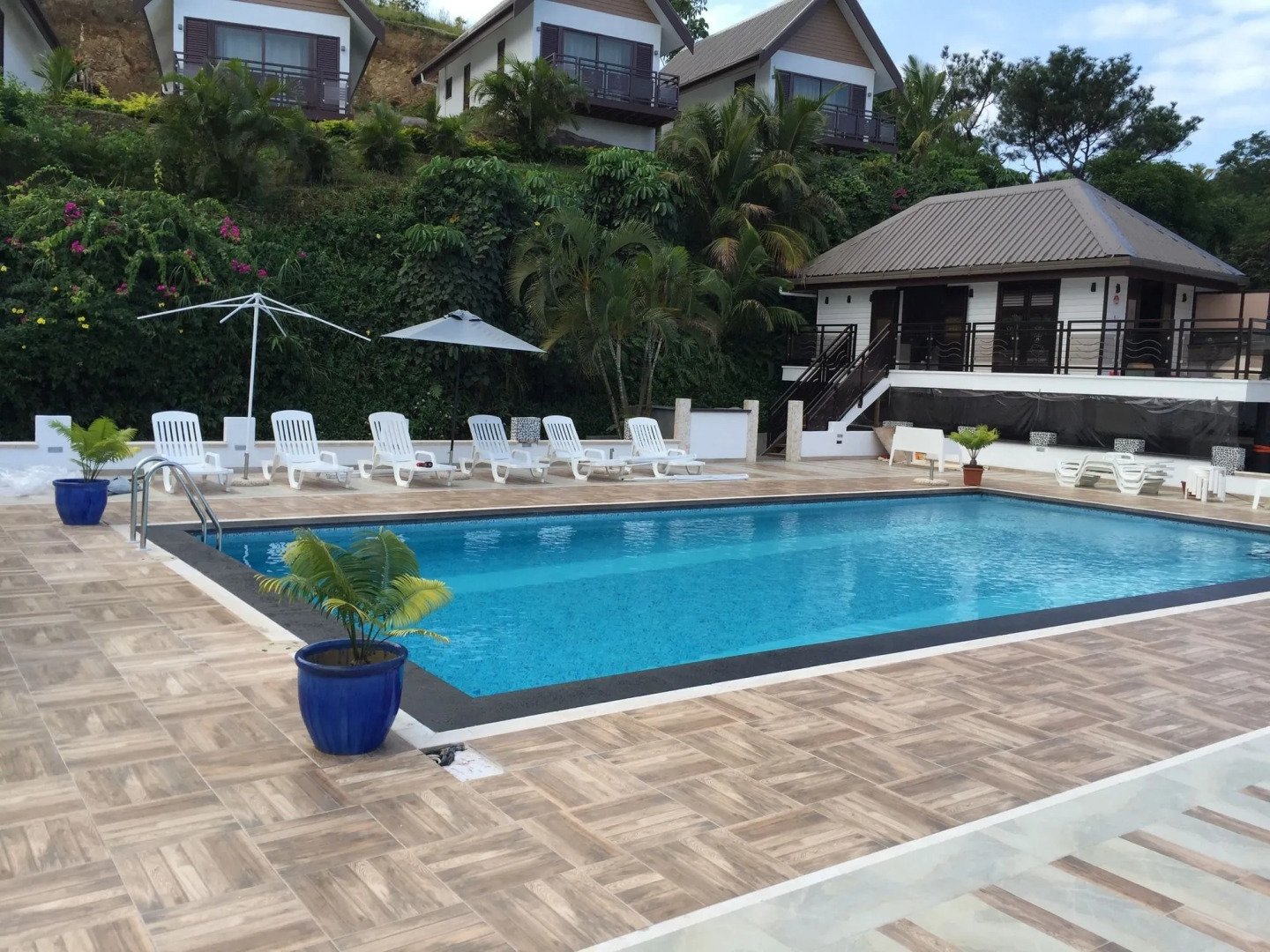 The Crow's Nest Resort