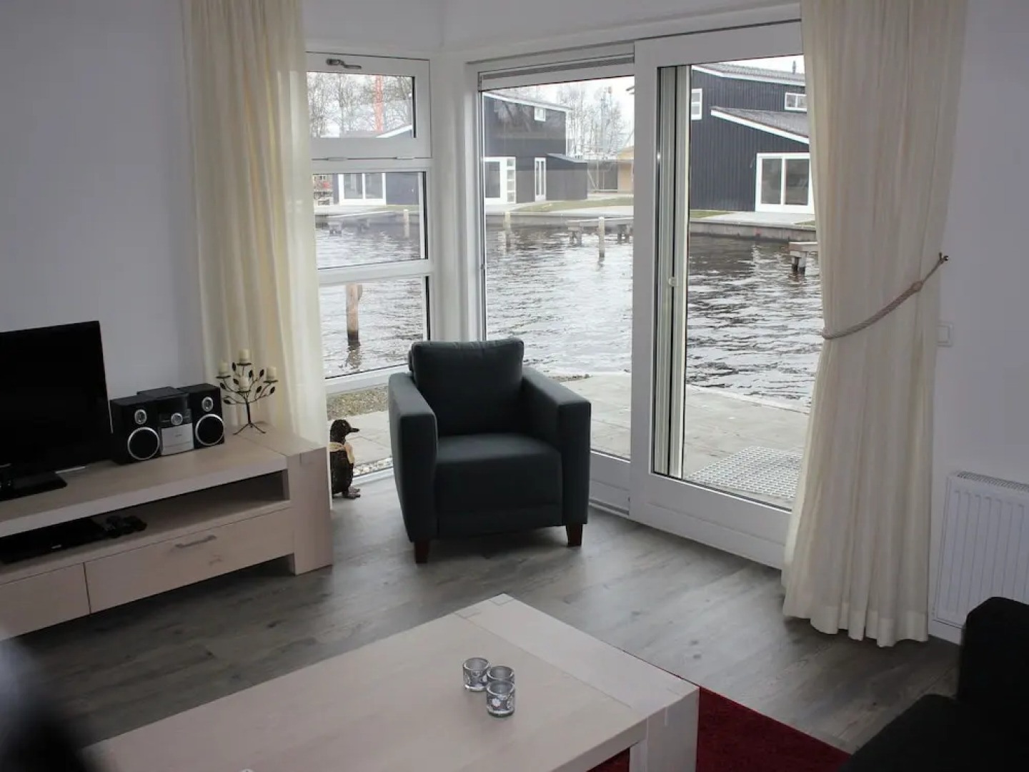 Comfortable Villa With Combi-microwave, Near Terherne