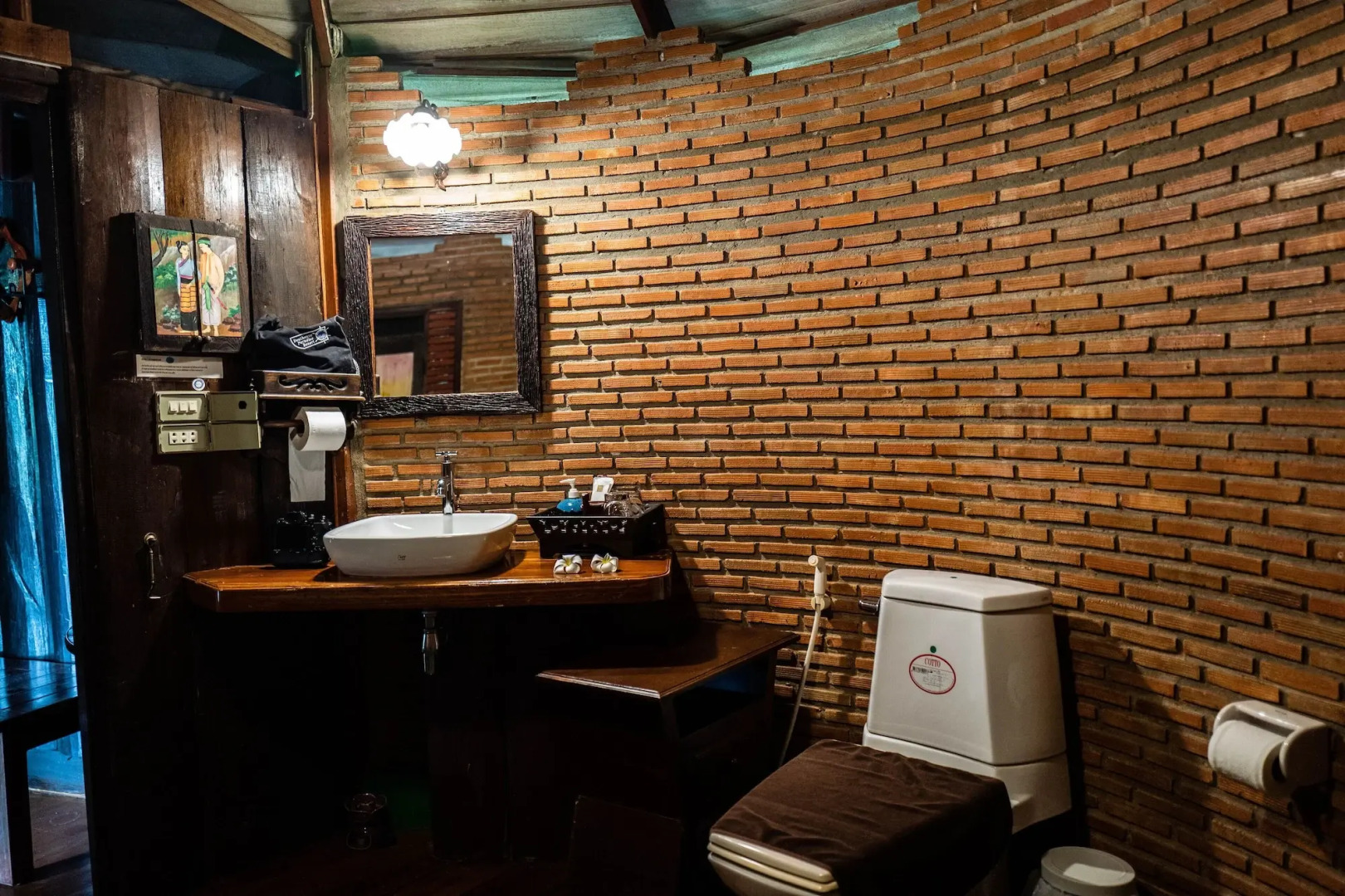 Kaengkrachan Boathouse Paradise Resort