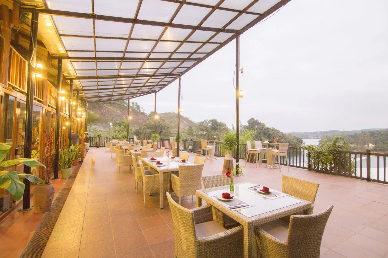 Phong Nha Lake House