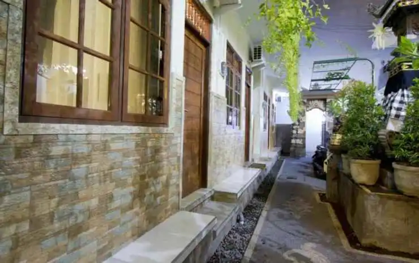 Asta House